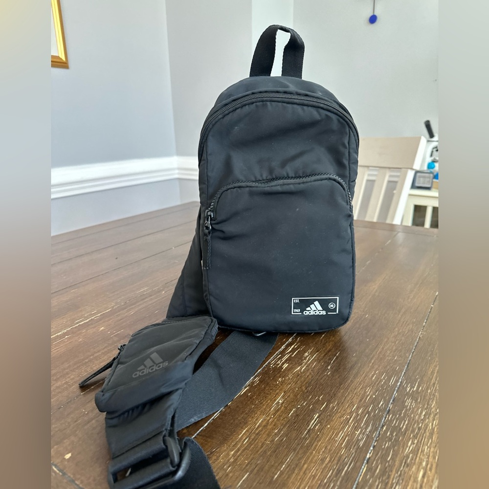 Adidas essentials sling cross body bag